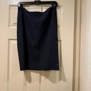 Elie Tahari Navy Pencil Skirt Sleek Design